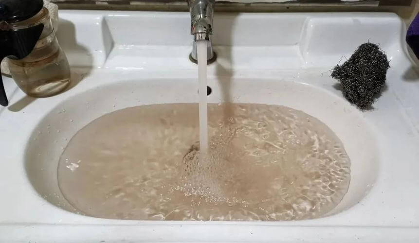 自來水渾濁.jpeg 自來水渾濁.jpeg